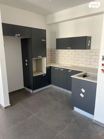 דירה, הרא"ה 153, עליות, רמת גן