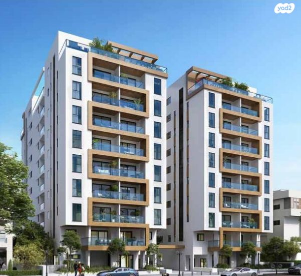 דירה, הרא"ה 153, עליות, רמת גן