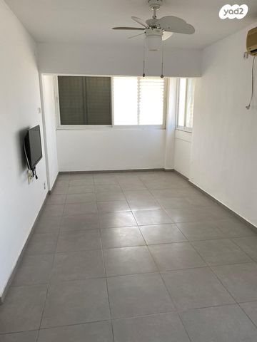 דירה, מעלה הגיבורים 4, בן דור, נשר