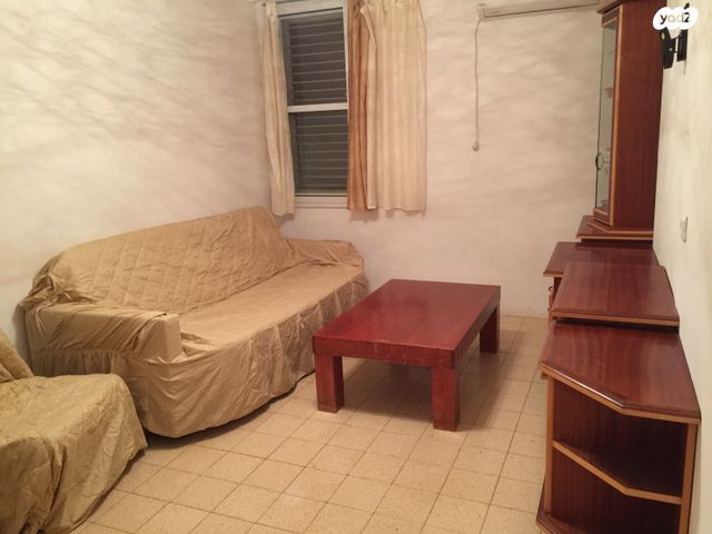 דירה, שמעון בר גיורא 23, שכונה ד', באר שבע