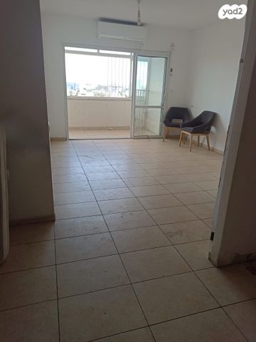 א.י. שחראי 20