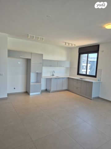 דירה, ראול ולנברג 33, רמת החייל, תל אביב יפו