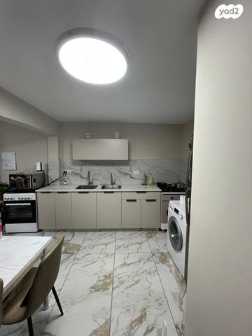 דירה, לוחמי הגטאות 44, דרום, צפת