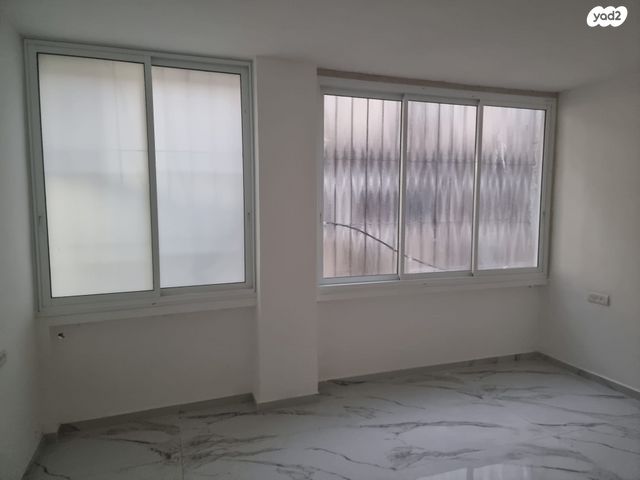 משרדים, יצחק שדה 34, מונטיפיורי, הרכבת, תל אביב יפו