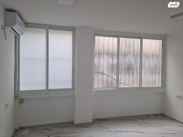 משרדים, יצחק שדה 34, מונטיפיורי, הרכבת, תל אביב יפו