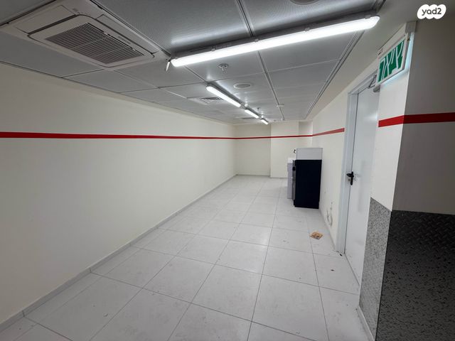 חנויות/ שטח מסחרי, טאגור 38, נווה אביבים, תל אביב יפו