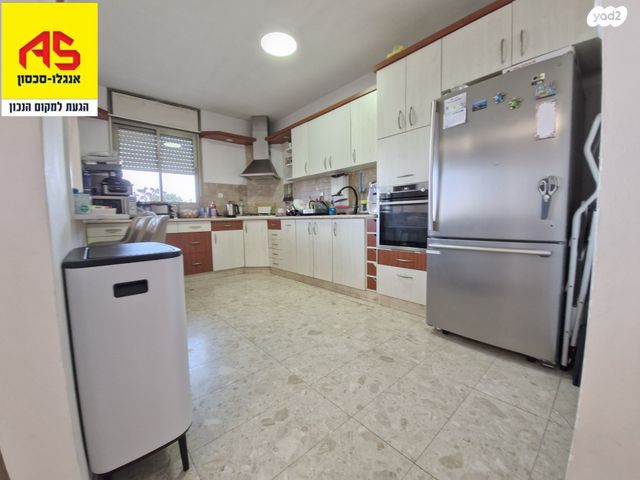 דירה, ברל כצנלסון, נווה עמל, הרצליה