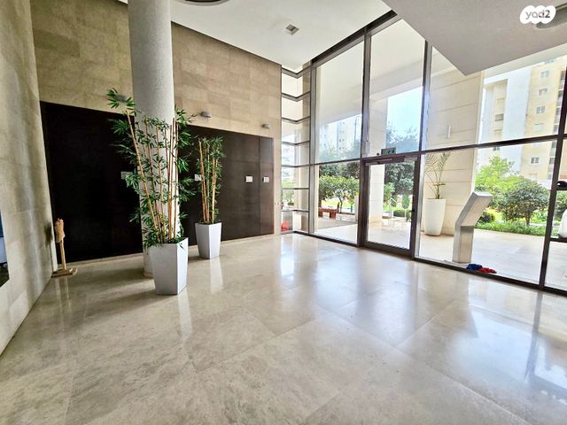 דירה, דרך דגניה 67, קרית השרון, נתניה