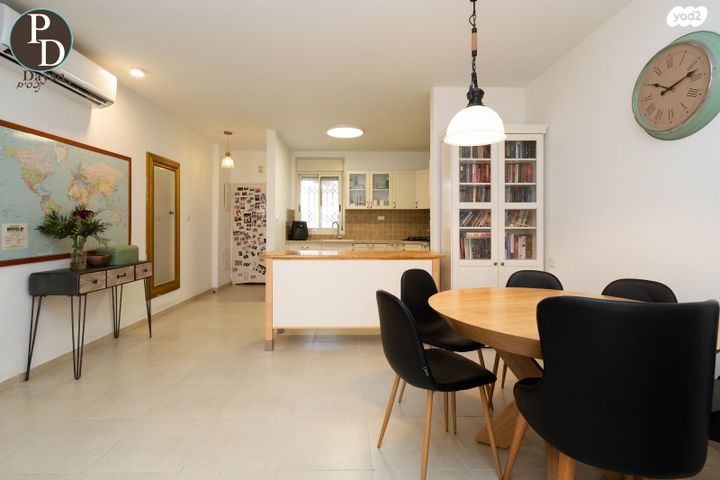 דירת גן, כפר יונה