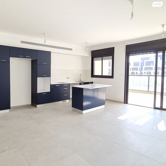 דירה, אור ים, אור עקיבא