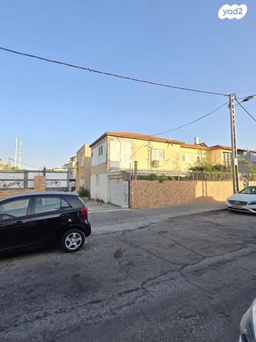 דופלקס, הצנחנים 17, עמידר, בת ים