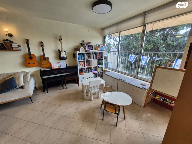 דירה, שדרות השושנים, שכונת הותיקים, רמת גן