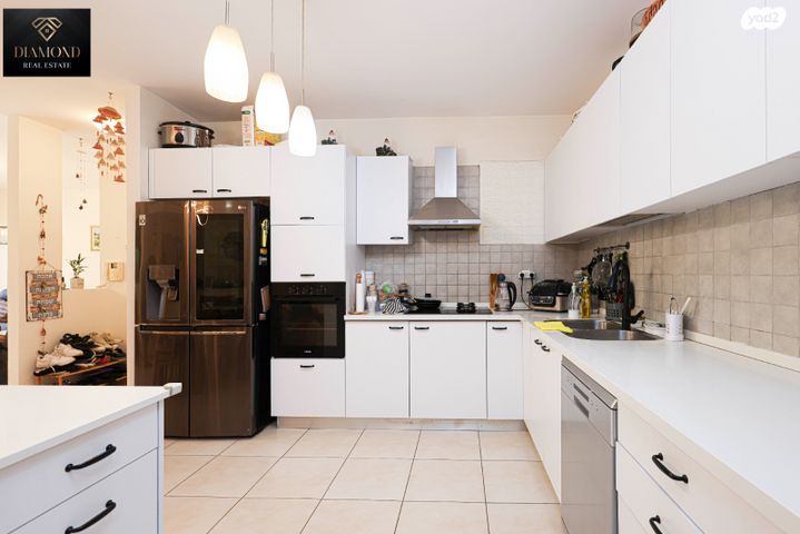 דירה, הרב שלום איפרגן 8, קרית השרון, נתניה