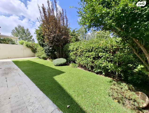 בית פרטי/ קוטג', הר אדר, הר אדר