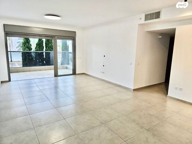 דירה, דרך דגניה 67, קרית השרון, נתניה