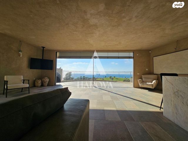 גג/ פנטהאוז, קדם, עג'מי, גבעת העליה, תל אביב יפו