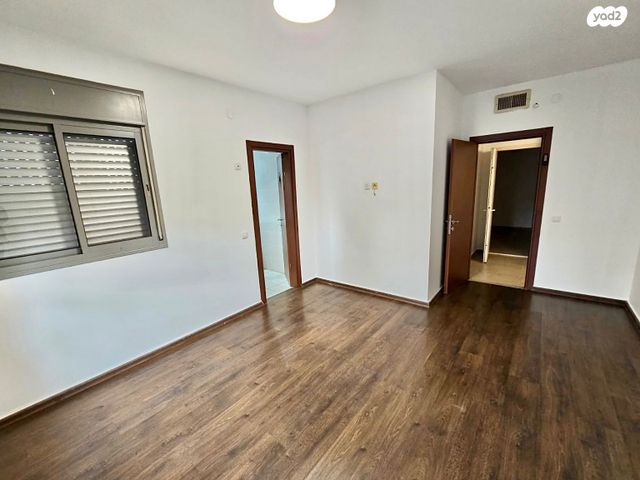 דירה, דרך דגניה 67, קרית השרון, נתניה