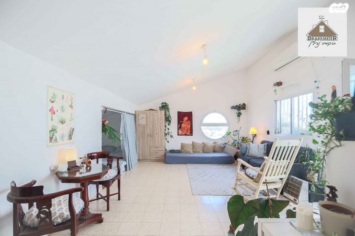 גג/ פנטהאוז, עסיס, פרדס חנה כרכור