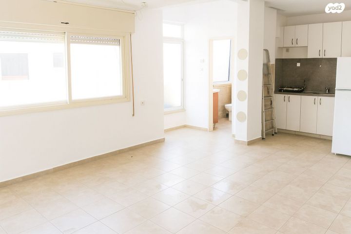 סטודיו/ לופט, גורדון 41, הצפון הישן - דרום, תל אביב יפו