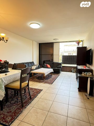 דירה, יהושע חנקין, מרכז, קרית עבודה, חולון