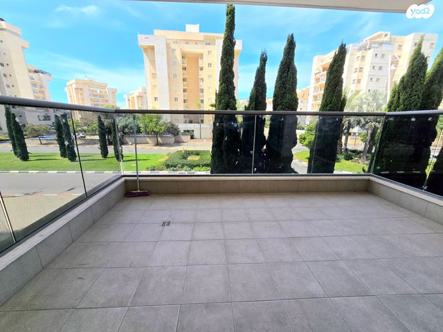 דירה, דרך דגניה 67, קרית השרון, נתניה