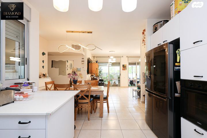 דירה, הרב שלום איפרגן 8, קרית השרון, נתניה