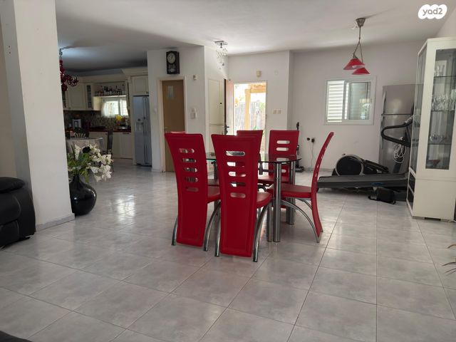 בית פרטי/ קוטג', גן יבנה