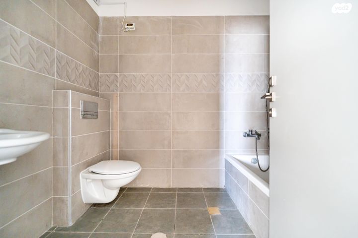 דירה, הראשונים, רובע א', אשדוד