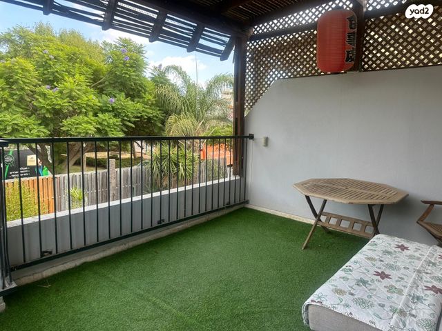 דו משפחתי, כפר יונה