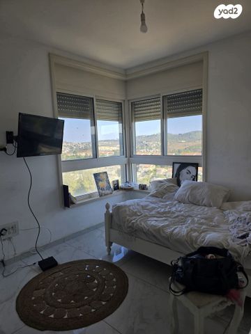 דירה, מעוז ציון ב', מבשרת ציון