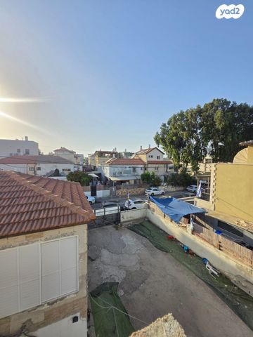 דופלקס, הצנחנים 17, עמידר, בת ים