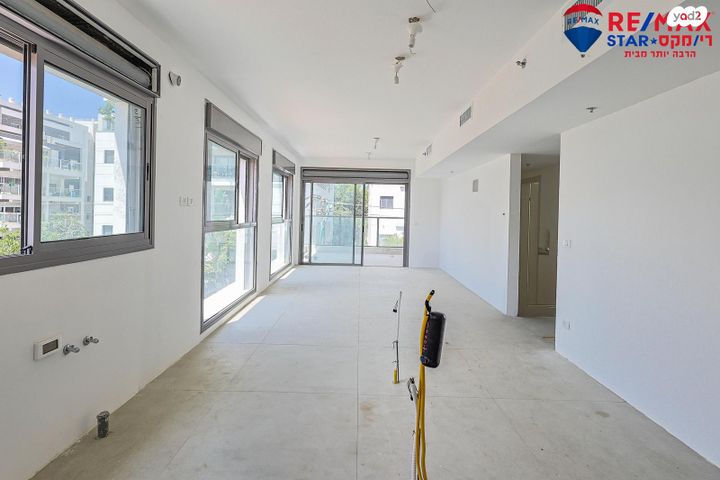 דירה, הקרן הקיימת, מרכז, הרצליה