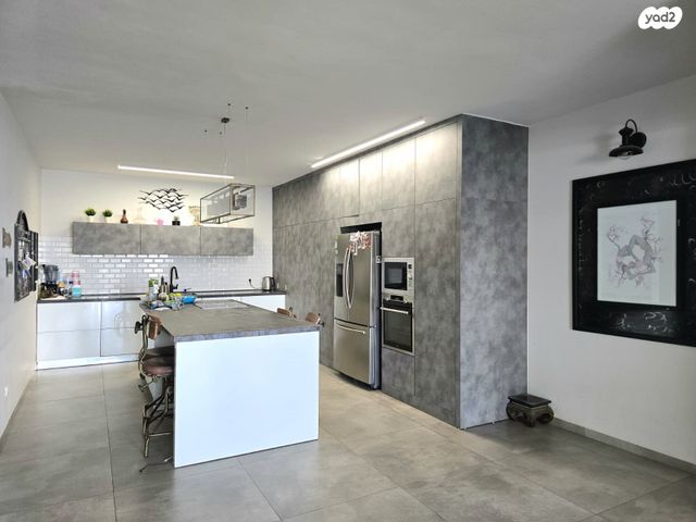 דופלקס, תל חי 71, מזרחי א, כפר סבא