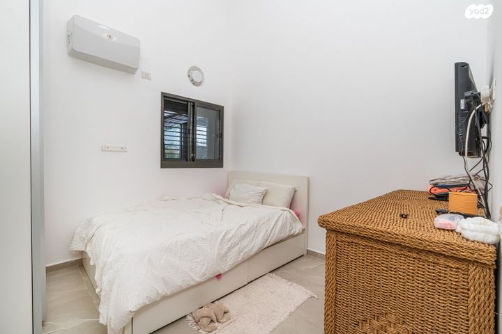 דירת גן, אור ים, אור עקיבא