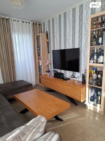 דירה, חללי דקר, אור עקיבא