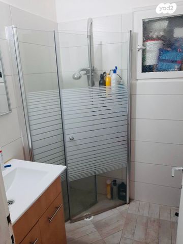 דירה, יהושע חנקין, מרכז, קרית עבודה, חולון