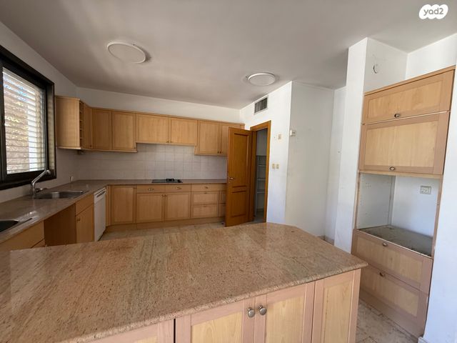 בית פרטי/ קוטג', רעננה