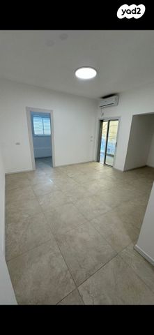 דירה, הצפירה, עצמאות יוספטל, בת ים