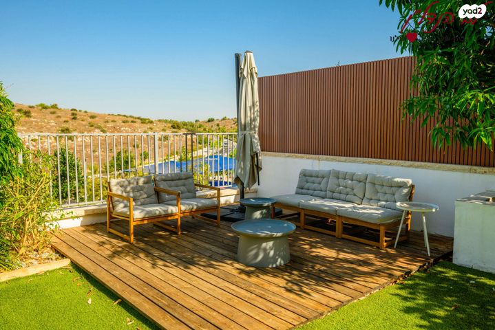 דירת גן, יצחק בן צבי, מורשת, מודיעין מכבים רעות