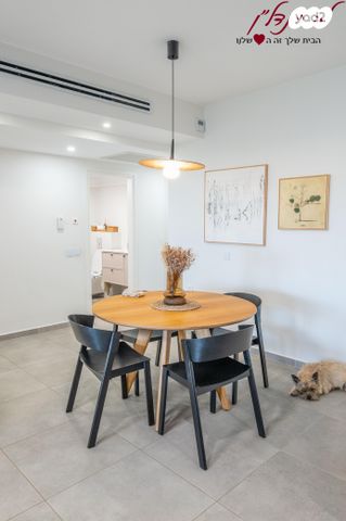 דירת גן, יצחק בן צבי, מורשת, מודיעין מכבים רעות