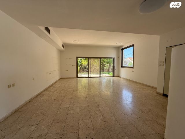 בית פרטי/ קוטג', רעננה