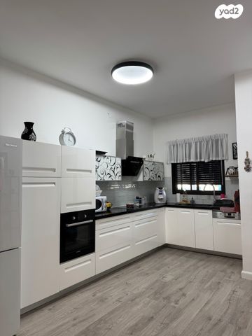 דו משפחתי, כרמיאל