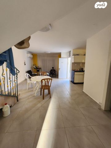 בית פרטי/ קוטג', ברנהרד והרמן צונדק, רמות, באר שבע