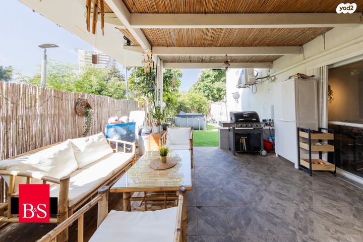 דירת גן, קרית השרון, נתניה