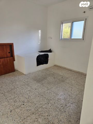 יחידת דיור, בית אריה / עופרים