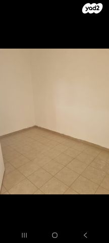 דירה, חנה סנש, גבעה א', שביט, קרית אתא