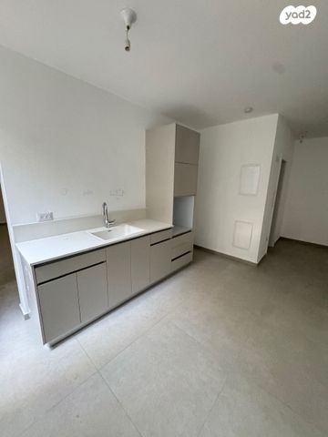 יחידת דיור, פנחס מאירי, נווה גן, פתח תקווה