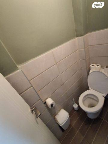 דירה, כצנלסון 4, לב העיר, בת ים