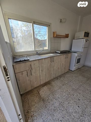 יחידת דיור, בית אריה / עופרים