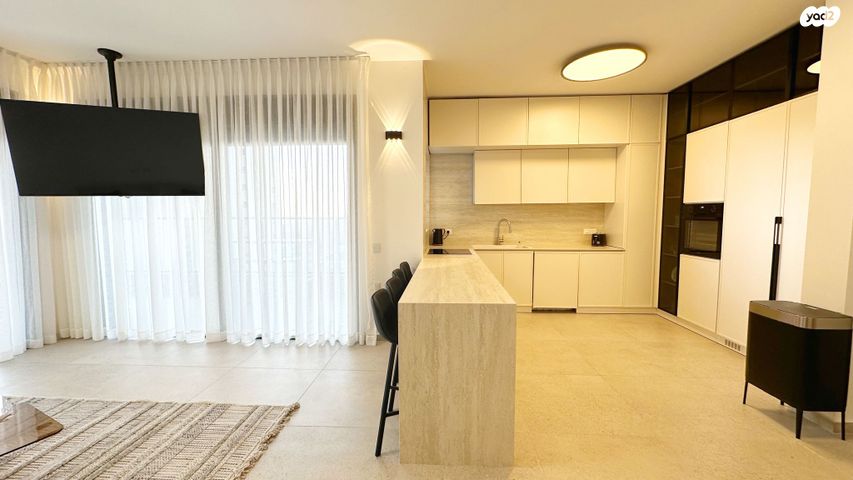 דירה, ארזי הלבנון 20, עין הים, חדרה